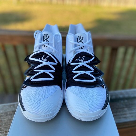 Nike Kyrie 5 TB Team Oreo White Black Basketball Shoes Men\'s CN9519-100 NEW main image 13